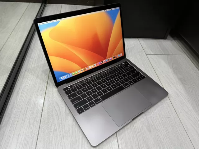 Apple MacBook Pro Retina 13.3" 2017 512GB SSD 16GB Ram 3.5GHz Core i7 Space Grey
