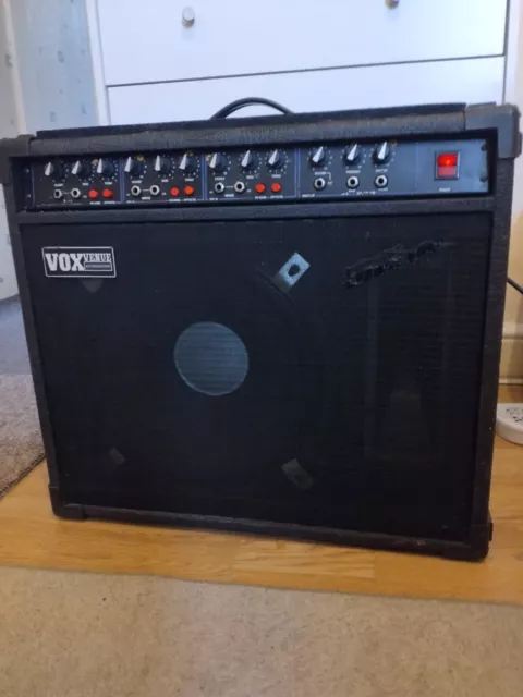VOX Amplifier Venue 100 Combo  3 Channels  15" Speaker .Power is Working.