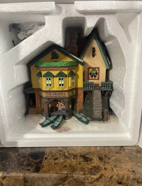 Dept 56 Heritage Dickens Village Series "The Grapes Inn" 5th Edition 1996 #57534