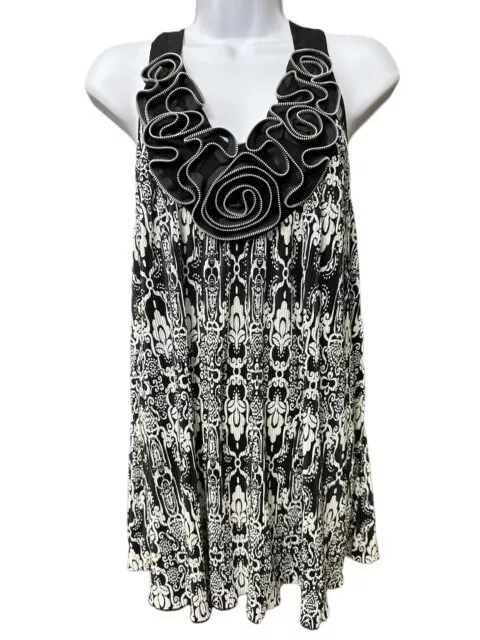 Cocomo Woman Top 1X Black & White Pleated Stretch Fabric, Floral Zipper Trim