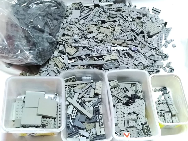 Viele Ersatzteile  gut 2250 g  Lego Graue  Steine verschiedene Sorten