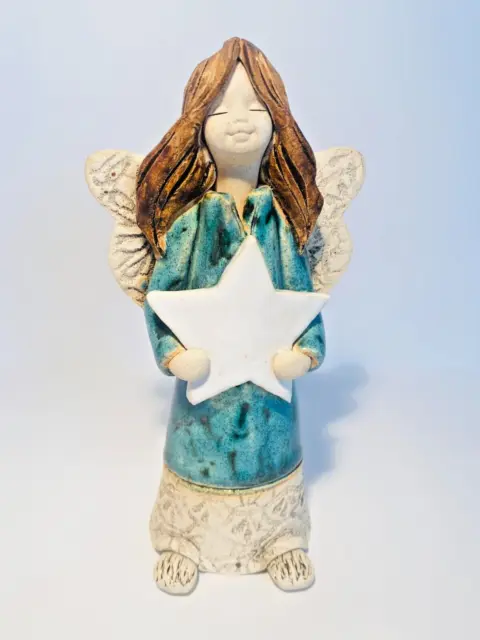 Handgefertigte Keramik Ornament Engel Mädchen Figur mit Stern in Geschenkbox