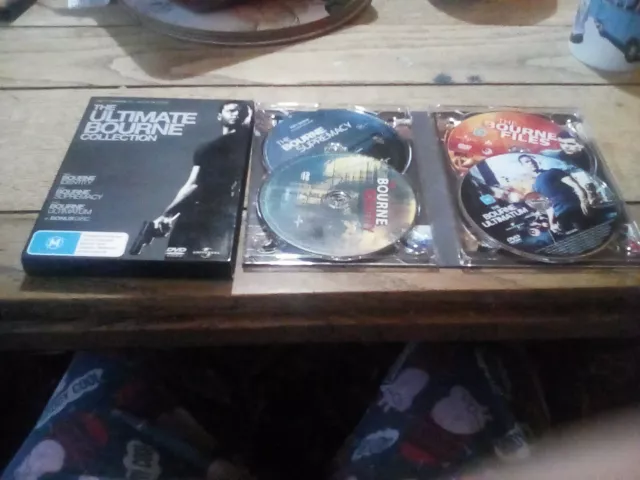 The Ultimate Bourne Collection ...4-Dvd Set.....matt Damon ...   Like New