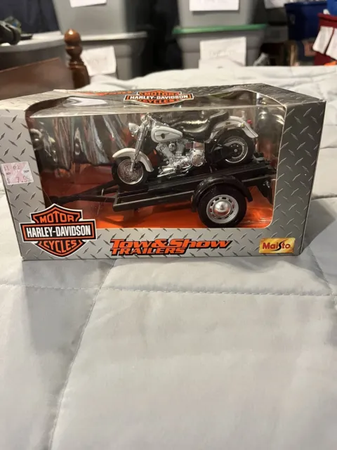 Maisto Harley Davidson Tow & Show Trailers 2000 FLSTF Fat Boy Never Opened NOS