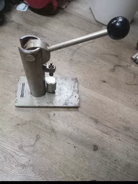 Parr Instrument Co Press Pellet -