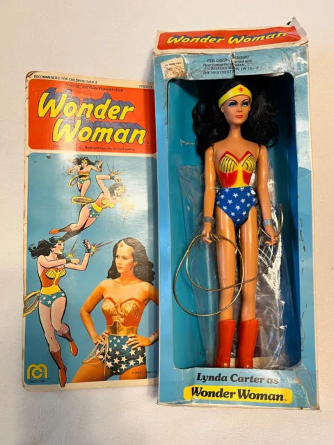 1976 Mego Wonder Woman / Lynda Carter Doll With Box & Diana Prince Navy Uniform