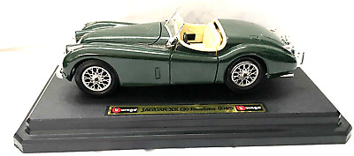 Burago 1/24 Scale Model Car 1502 - 1948 Jaguar XK120 Roadster - Green