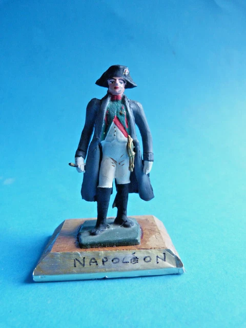 SUJET FIGURINE en PLOMB - NAPOLEON Ier SUR LE TRONE IMPERIAL SACRE DE L