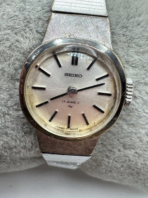 Vintage working 1977 Seiko Ladies Watch 11-0549 Silver Tone Hand-Wind Mechanical Seiko Watch Women 11-0549 Mechanical Vintage Gold Stainless  main image 4