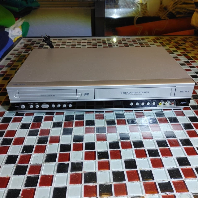 PARTS OR REPAIR Philips DVP3340V DVD VHS VCR Player Combo NO Remote