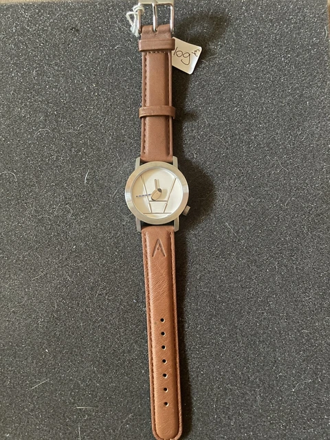 Montre sales akteo sorciere