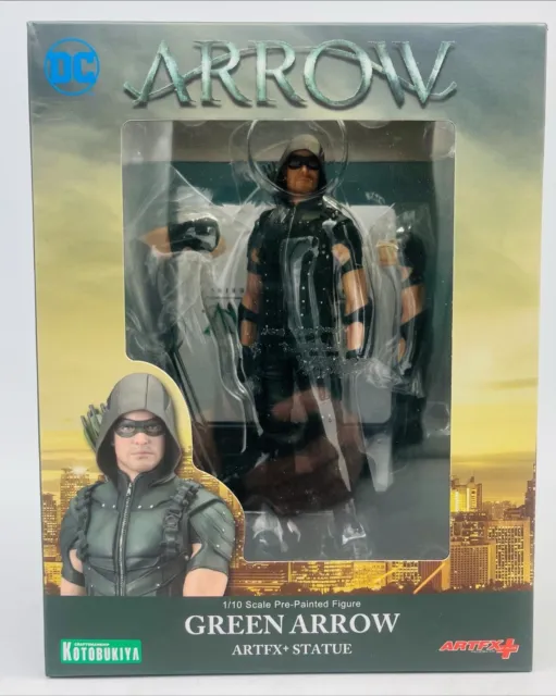 Green Arrow ARTFX+ 1/10 Scale Model DC