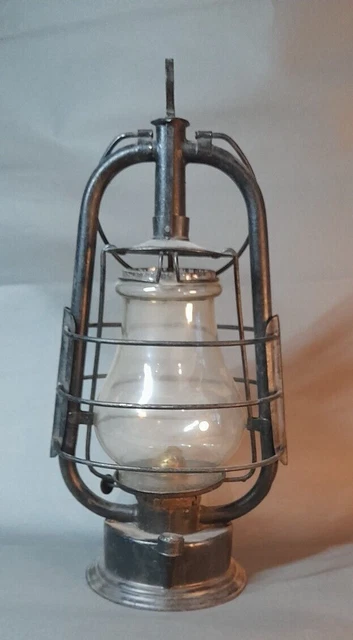 Ancienne lampe tempête - PANZER