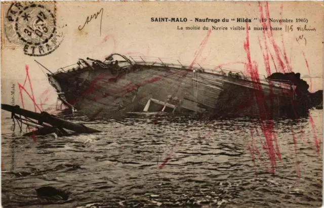 CPA AK St-Malo La moitie du Navire Shipwreck du Hilda SHIPS (755010)