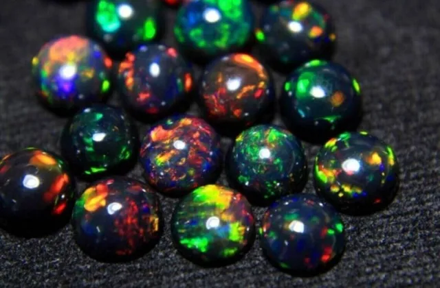Lot de vente en gros d'opale éthiopienne naturelle noire AAA + 5MM rondes...