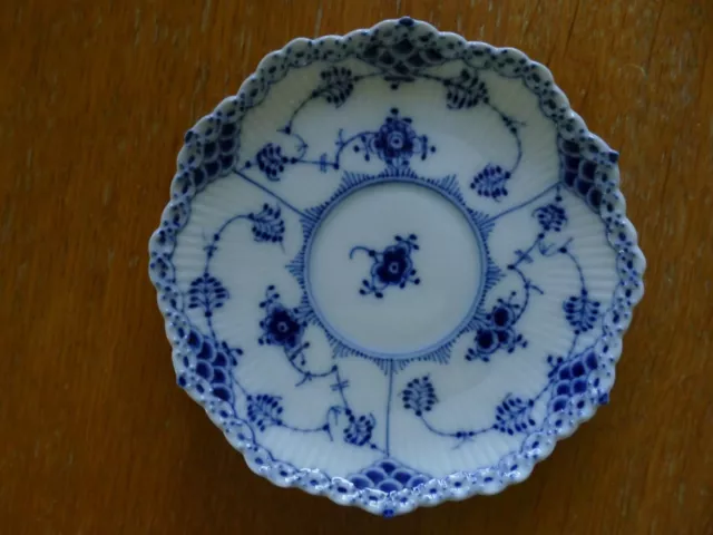 Royal Copenhagen Musselmalet blau Halbspitze Untertasse 12cm Form 1037 KS-231