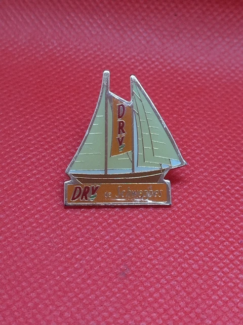 PINS PIN'S BADGE EPINGLETTE VINTAGE COLLECTION VILLE ILE LAPEL OUTRE