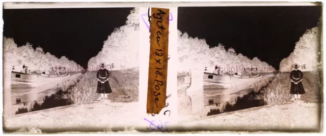 France Or Germany River Little Girl c1920 Photo Negative Plate Stereo Vintage 2