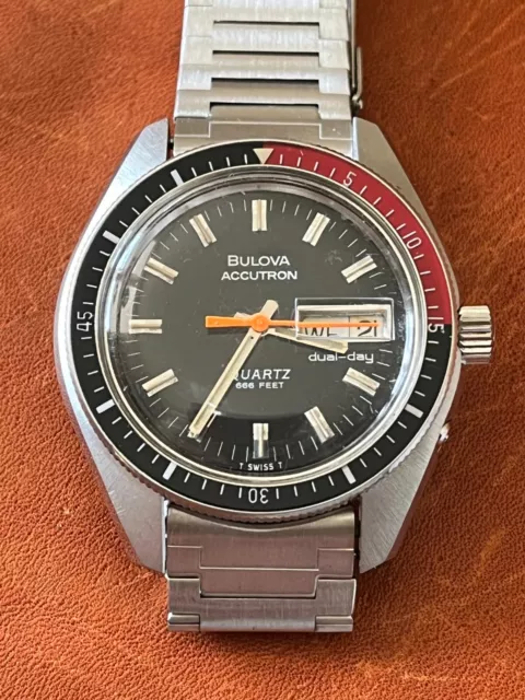 Bulova Accutron Quartz Divers Watch 666 Feet Mint Rarely Used Condition Running!