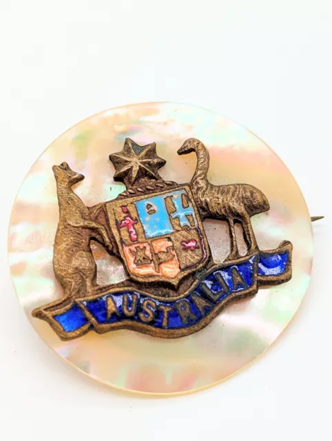 WW1 Australia Mother of Pearl Enamel Sweetheart Brooch Commonwealth