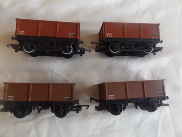 RAKE OF 4 HORNBY 26T STONE BROWN  MINERAL WAGONS   00 gauge