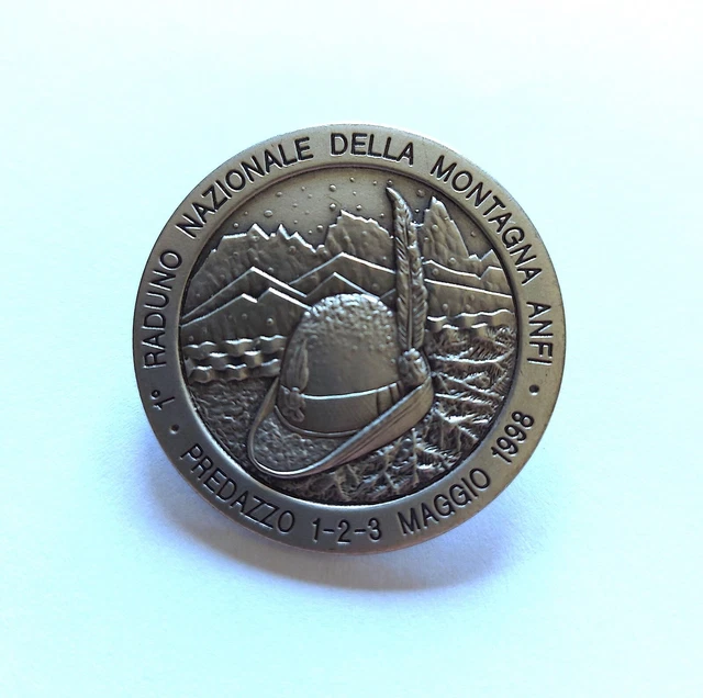 Pin's SCI SKI VERONA 1970 - FISI, Montagne, Compétition, Vintage Italien