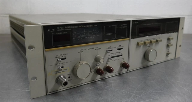 HP Hewlett Packard 8672A Synthesized Signal Generator 2-18GHz HP Hewlett Packard 8672A Synthesized Signal Generator 2-18GHz