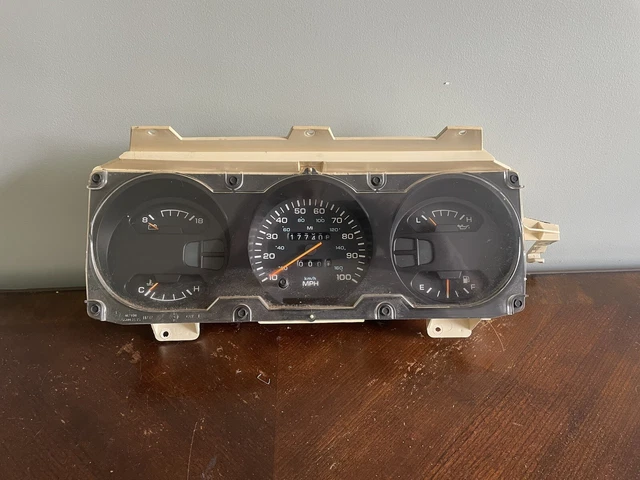 1990-1993 Dodge Ram D-150 D-250 Ramcharger Instrument Cluster 177K