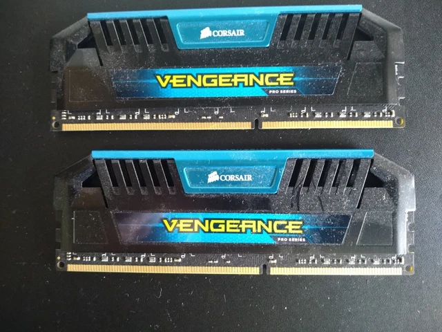 Barrette Mémoire DDR3 Corsair Vengeance Pour PC Fixe - 240 Broches - 4Go, 8Go, 16Go - 1600/1333 MHz