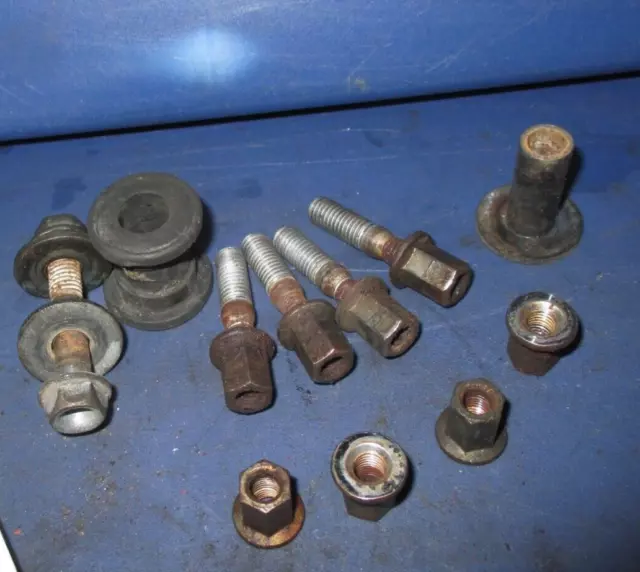 1998 1999 Honda CBR 900 RR CBR900RR CBR900 Exhaust Header pipe stud mount bolts