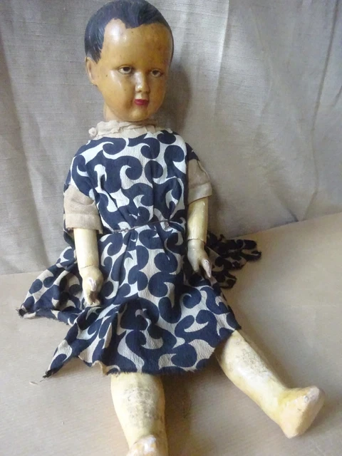 petite poupée ancienne à tête en celluloid