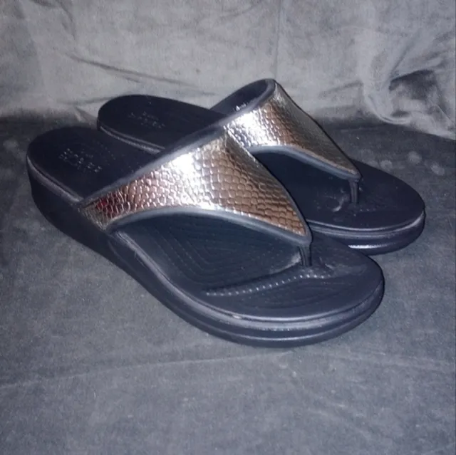 Crocs Montgomery Metallic Wedge Sandals Size 10 EUC