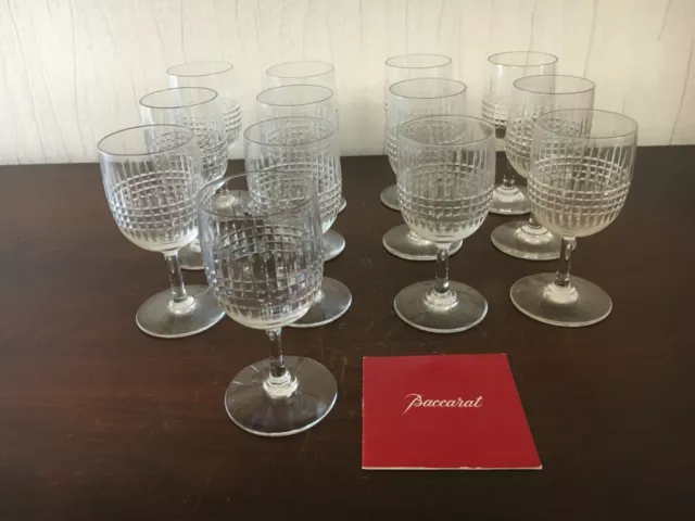 90 verres à vin blanc modèle Nancy en cristal de Baccarat (prix à la pièce)