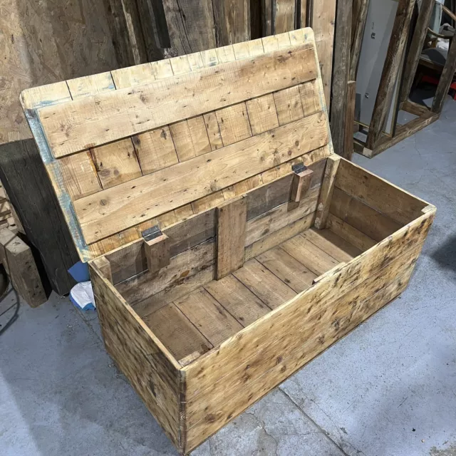 Antique Large Pine Chest Wooden Storage Trunk Blanket Box End Of Bed Ottoman 3