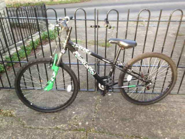 Halfords gridlock bike sale