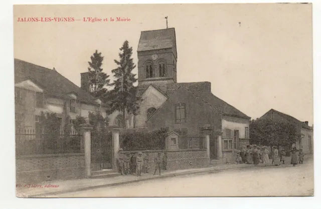 JALONS LES VIGNES - Marne - CPA 51 - la rue de l' église et la mairie