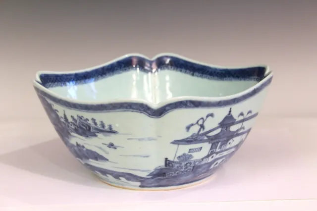 Antique Canton Chinese Porcelain Export Blue & White Scalloped Bowl 10" Square