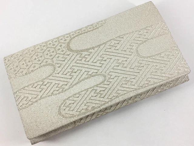 Vintage Japanese White/Silver Silk Brocade Clutch Bag For Kimono Kitsuke: May18E