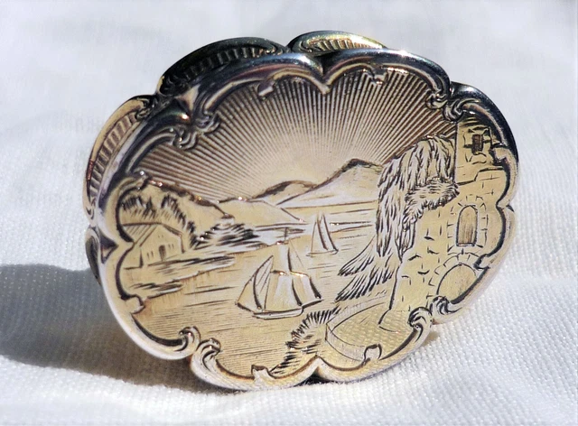Fine 19th Century Silver Gilt Castle Top Vinaigrette - Nathaniel Mills 1846