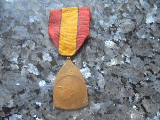 belle medaille militaire belge ww1.