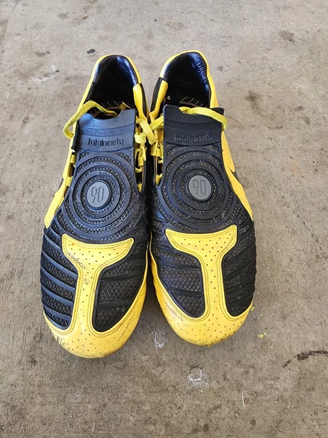 nike total 90 laser i yellow