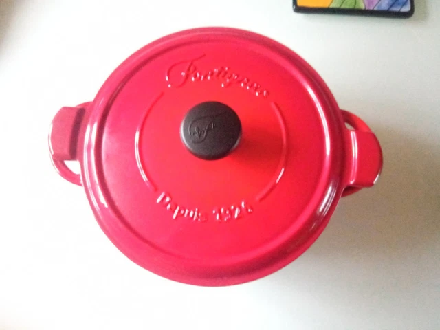 FONTIGNAC  Fonte   Rouge    1   cocotte    24 cm    mains libres