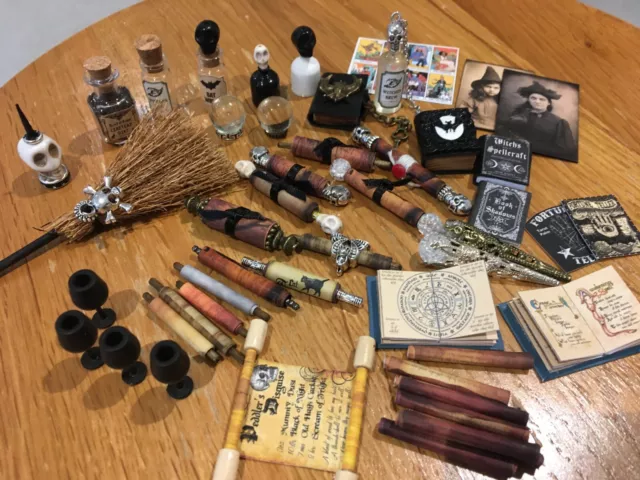 Doll House Witch/Wizard Scroll/Potion Bottles/Book/Wands   Extra Item P&P Feee!!