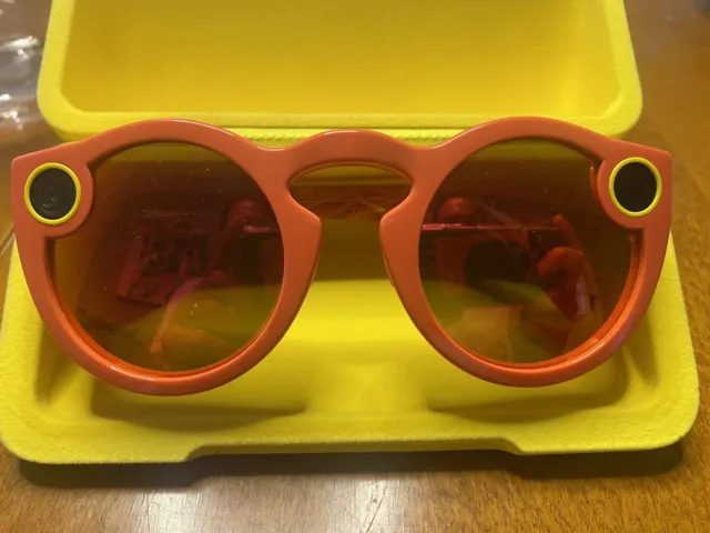 Snapchat Spectacles BRAND NEW With ALL ORIGINAL ITEMS. Never Used