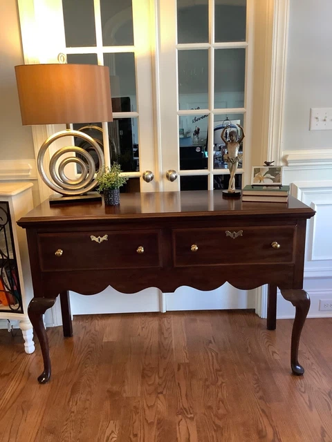 VTG HENKEL HARRIS 2 Drawer Mahogany Jamestown Buffet Sideboard Server with key