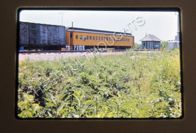 Original '70 Ektachrome Slide PC Penn Central 27311 Work Passenger Car     38W13