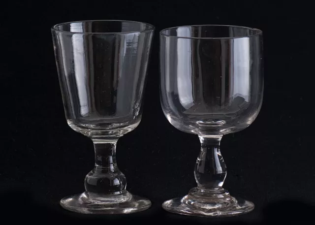 2 Verres à Pied Anciens en Verre Soufflé du XIXème