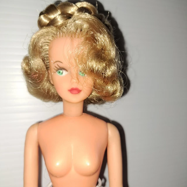 ANCIENNE POUPÉE TRESSY bella EUR 120,00 - FR