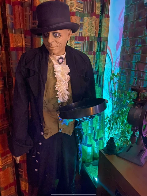 GEMMY TALKING ANIMATED Halloween Butler 6ft tall sound activated as