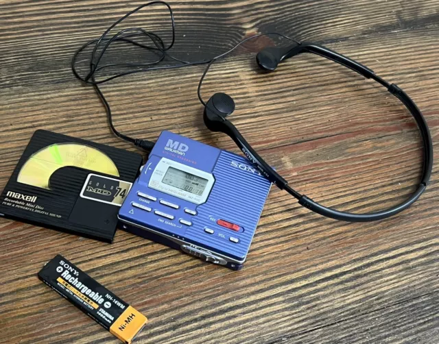 Sony MZ-R90 MD Player/Recorder Portable Minidisc Walkman New Battery Works